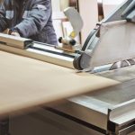 Niespodziewana awaria AGD – lodówka przestaje chłodzić, pralka zaczyna przeciekać. Jak sobie poradzić?